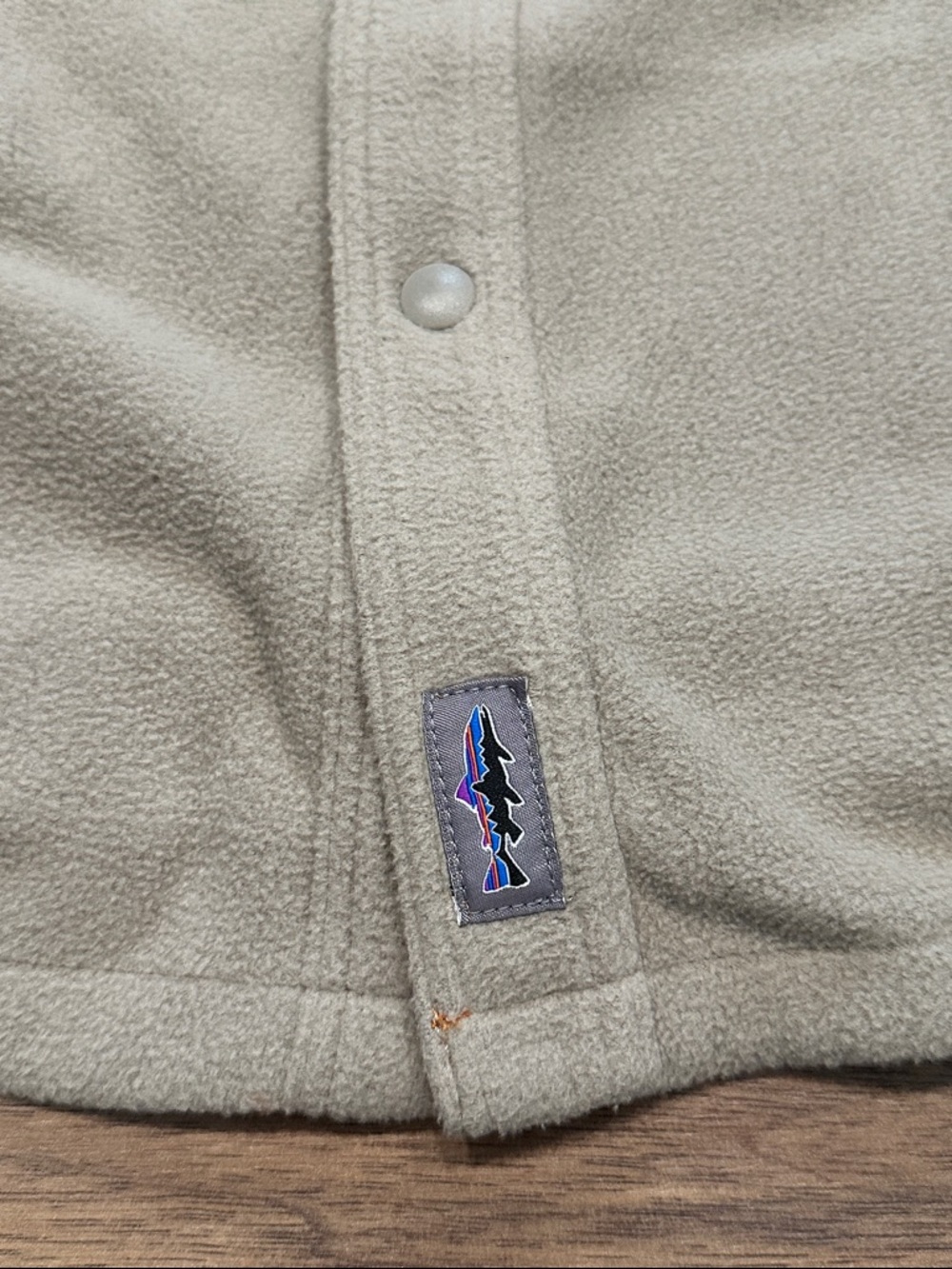 NEW Patagonia Long Sleeve Early Rise Snap Shirt in Seabird Grey Size Large - Picture 8 of 13